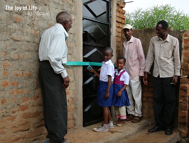 ribboncuttingstoreroom