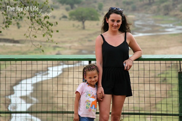elly-and-charlotte-in-tarangire